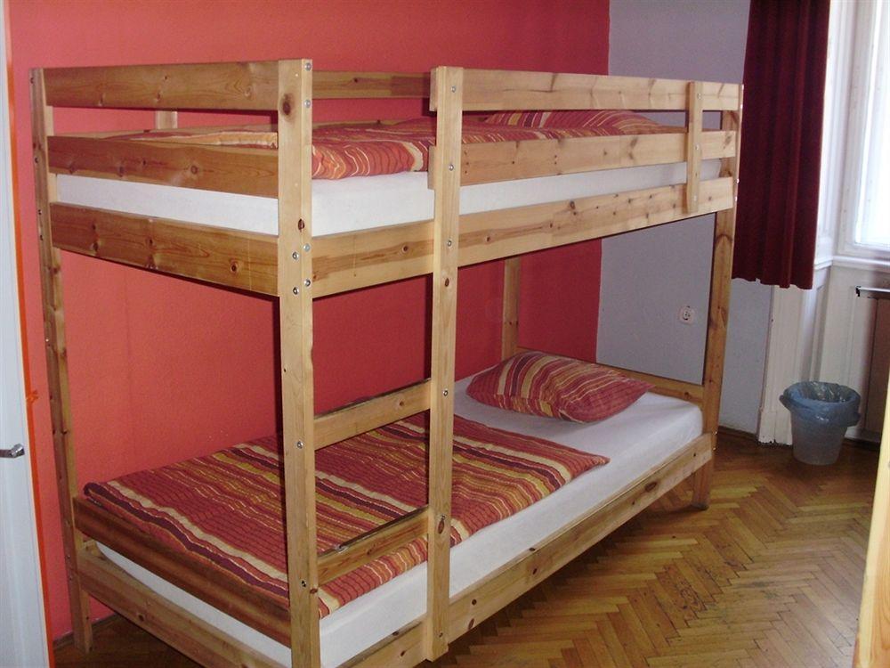 All-Central Hostel Budapest Extérieur photo