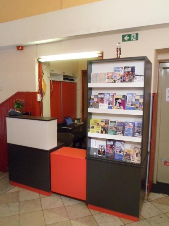 All-Central Hostel Budapest Extérieur photo